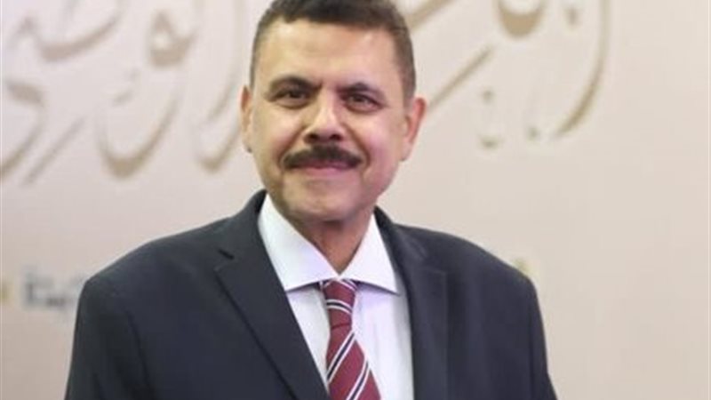 الدكتور أحمد أبو