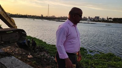 وكيل وزارة الزراعة بالبحيرة يتابع أعمال التطهير والتجميل بمدينة رشيد