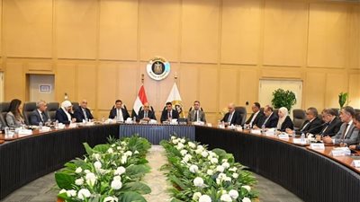 وزير الصناعة:الصناعات الغذائية تأتي على رأس الصناعات ذات الأولوية