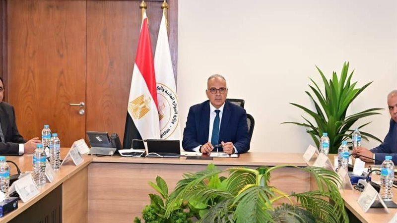 وزير الري 