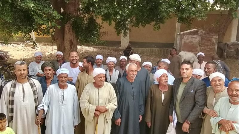 المزارعين 