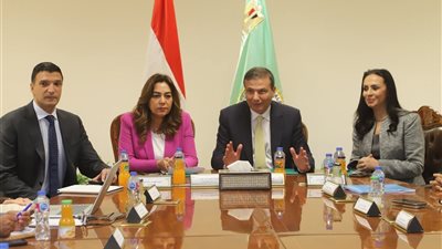 تنسيق خماسي مشترك بقيادة الزراعة يطلق آليات القرية المنتجة لتحويل الريف إلى مراكز تصنيع وتصدير