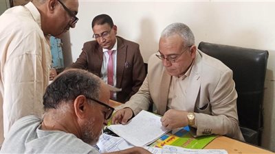 متابعة ميدانية مكثفة لصرف الأسمدة الزراعية بجمعية بندر المراغة في سوهاج