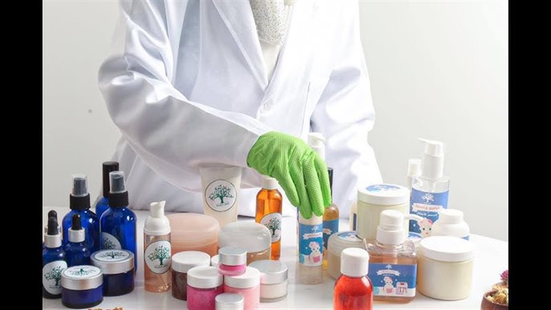 صناعة مستحضرات التجميل