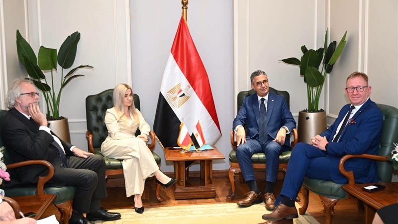 وزير التموين