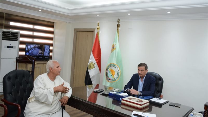 وزير الزراعة ونقيب