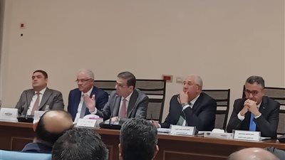 وزير الزراعة يعلن حزمة قرارات لحماية منظومة الأسمدة ودعم الفلاح