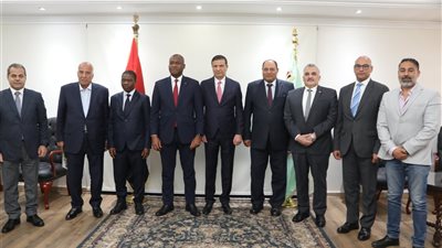 وزير الزراعة يبحث مع وزير الثروة الحيوانية والسمكية الإيفواري تعزيز سبل التعاون المشترك