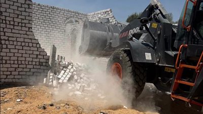 بتوجيهات فاروق.. زراعة الإسماعيلية تزيل 9 تعديات على الأراضي الزراعية في حملة مكبرة