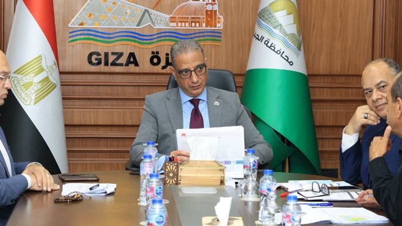 الدكتور أحمد الأنصاري