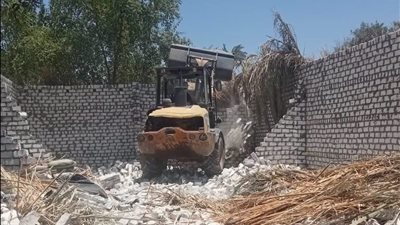 لا تهاون مع المعتدين.. محافظ أسيوط يعلن إزالة 23 حالة تعدٍ على الأراضي الزراعية وأملاك الدولة