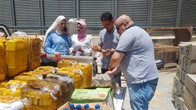 ضربة جديدة للغش التجاري.. ضبط 900 لتر زيت طعام غير صالح للاستهلاك في كفر الشيخ