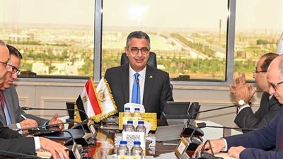 وزير التموين و«WE» يطلقان تعاونًا لتطوير الكارت الموحد والسداد الإلكتروني ومنظومة الدعم