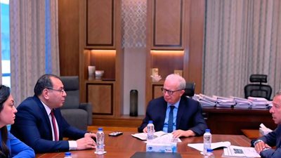 نائب رئيس الوزراء يتابع اللمسات الأخيرة لتطوير «غزل المحلة» ويستعرض تقدم مشروع دمياط لتعزيز القيمة المضافة للقطن المصري