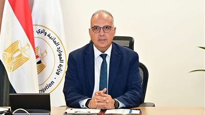 بلاغ مواطن يكشف مخالفة بيئية بالمنوفية.. والري تزيل مصدر تلوث لترعة الديسة وتحيل المخالف للنيابة