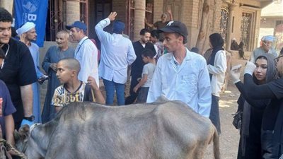 قافلة بيطرية مجانية في أسيوط تعالج أكثر من 2800 رأس ماشية وطيور لدعم صغار المربين