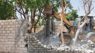 لا تهاون مع المخالفين.. أسيوط تواصل إزالة التعديات ومخالفات البناء في 5 مراكز