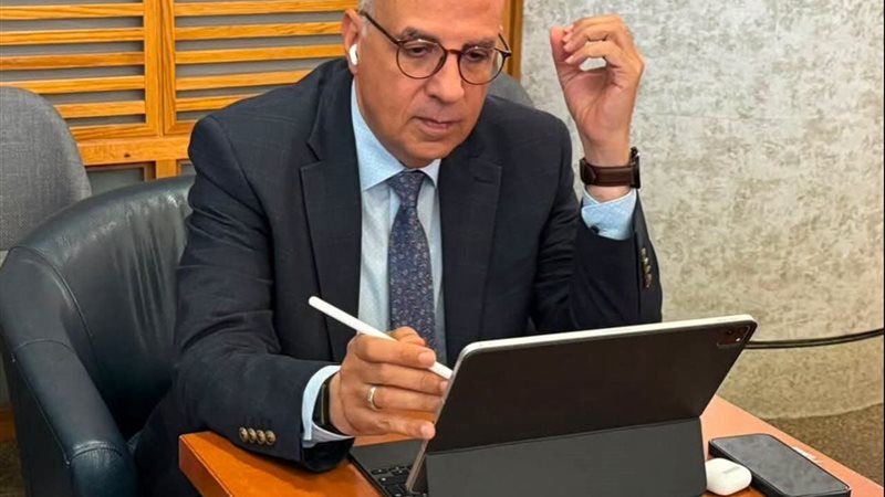 هاني سويلم وزير الموارد