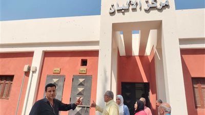 رئيس الإدارة المركزية للإرشاد الزراعي يتفقد مجمعات الخدمات الزراعية 