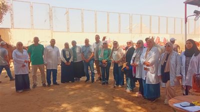 استعدادًا لمونديال الفروسية.. الخدمات البيطرية تطلق منظومة ترقيم خيول الأهرامات بالميكروشيب وفق أعلى المعايير الدولية
