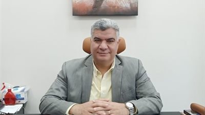الدكتور عادل عبد الخالق: الطبيب البيطري خط الدفاع الأول ضد الأوبئة العالمية