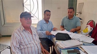 زراعة المنوفية تتابع حقول الذرة بشبين الكوم وتوجه المزارعين بترشيد مياه الري وإنتاج السيلاج