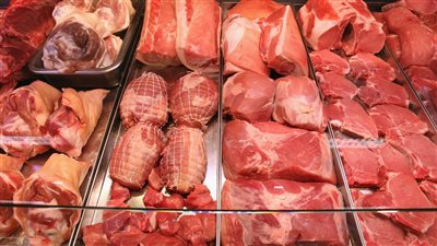 أسعار اللحوم اليوم السبت.. تراجع الضاني والبتلو والكندوز صغير السن وارتفاع بعض الأنواع