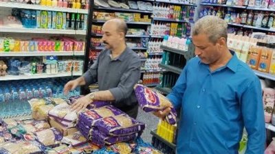 ضربة تموينية قوية بالمنيا.. ضبط 27 طن سلع مجهولة المصدر و98 مخالفة بالمخابز