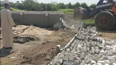 حملة مكبرة بالأقصر تزيل 4 تعديات على الأراضي الزراعية.. وتوجه ضربة حاسمة للمخالفين