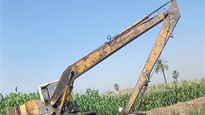 «زراعة سوهاج» تواصل تطهير المجاري المائية.. أعمال مكثفة بترعة الساحل في العسيرات