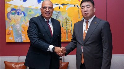 هاني سويلم يلتقي وزير الغذاء والزراعة والصناعات الخفيفة المنغولي لبحث تعزيز التعاون في مجالات المياه والزراعة