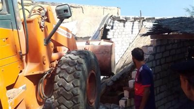 إزالة 10 تعديات على 3 أفدنة و4 قراريط ببلطيم ضمن الموجة الـ30