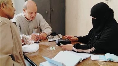 متابعة ميدانية مستمرة لضمان انتظام صرف الأسمدة بالجمعيات الزراعية في الجيزة