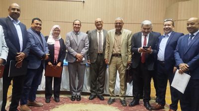 زراعة الجيزة تبحث تطوير منظومة صرف الأسمدة وتحديث كارت الفلاح