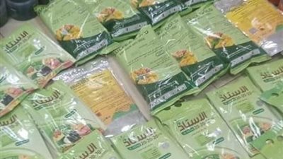 ضبط 300 عبوة مخصبات زراعية وأغذية فاسدة في حملة تموينية بقنا