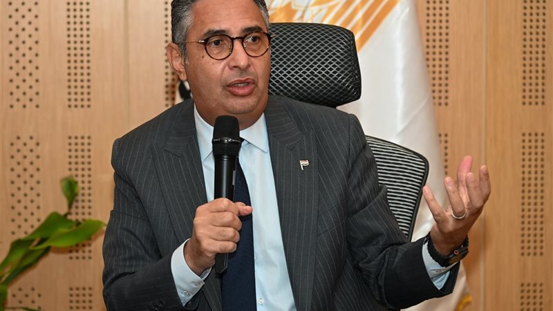 شريف فاروق وزير التموين