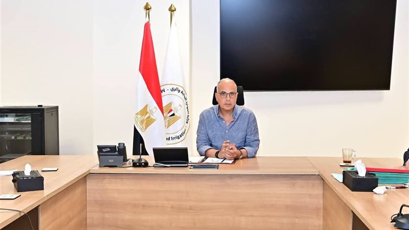 هاني سويلم وزير الموارد