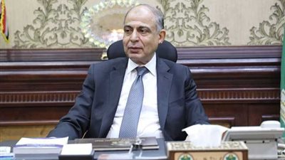   محافظ المنيا يشارك مزارعي قرية البرجاية الاحتفال بعيد الفلاح ويؤكد: المزارع عماد الأمن الغذائي